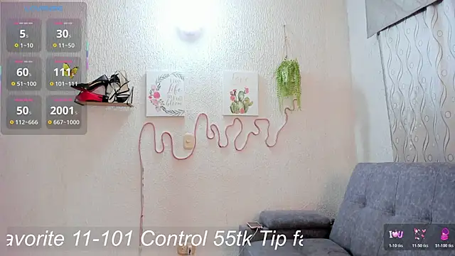 Snapshot of samanthaeliott22 chatting on 11-25-25, 05:07 samanthaeliott22 online show from 11-25-25, 05:07