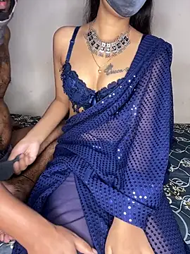 Suhu love online show from 10-24-25, 05:09