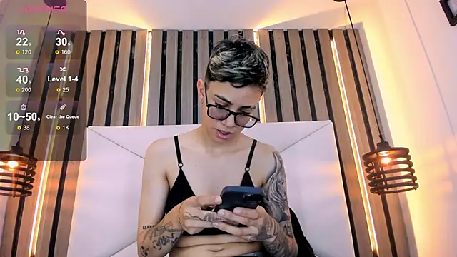 Cutie Shy  online show from 02-18-26, 07:21