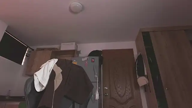 Cutie Shy  online show from 04-25-26, 12:52