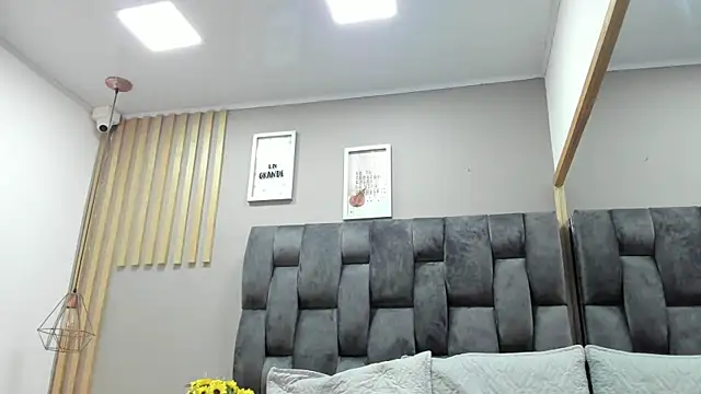 Snapshot of camila__herrera chatting on 12-13-24, 06:31 camila herrera online show from 12-13-24, 06:31