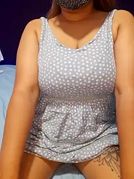 Snapshot of Wild_wifey chatting on 09-18-25, 08:55 Wild wifey online show from 09-18-25, 08:55