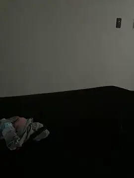 Snapshot of lolitalamasbonita01 chatting on 10-10-25, 03:00 lolitalamasbonita01 online show from 10-10-25, 03:00