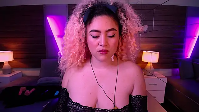 Kateryn  online show from 02-11-25, 12:49