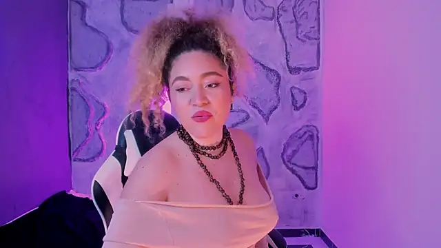 Kateryn  online show from 12-04-25, 04:59