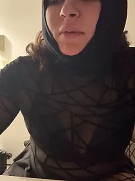 inesXV online show from 10-18-25, 01:30