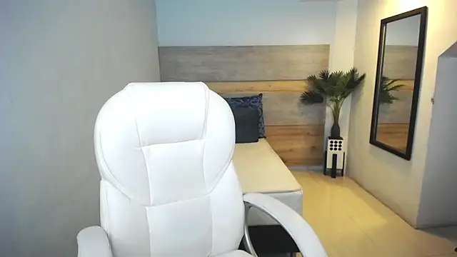 Snapshot of liseth_fox chatting on 01-13-25, 07:53 liseth fox online show from 01-13-25, 07:53