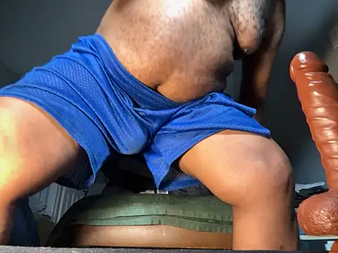 ChiRaqb8 online show from 09-28-25, 12:49