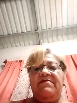 Snapshot of Madrastrahot69 chatting on 10-02-25, 04:08 Madrastrahot69 online show from 10-02-25, 04:08