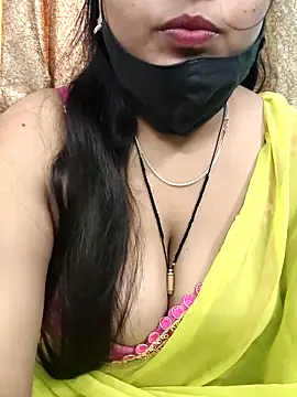 Snapshot of Hotty-simran chatting on 11-21-25, 04:33 Hotty-simran online show from 11-21-25, 04:33