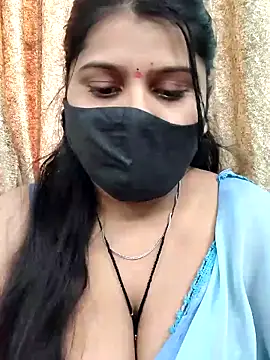 Snapshot of Hotty-simran chatting on 12-04-25, 04:44 Hotty-simran online show from 12-04-25, 04:44