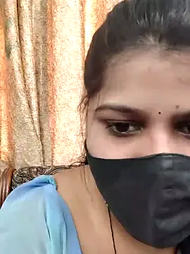 Snapshot of Hotty-simran chatting on 01-12-26, 04:29 Hotty-simran online show from 01-12-26, 04:29