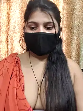 Snapshot of Hotty-simran chatting on 02-25-26, 04:33 Hotty-simran online show from 02-25-26, 04:33