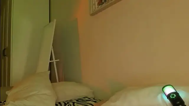 agelandreww online show from 12-21-25, 05:09