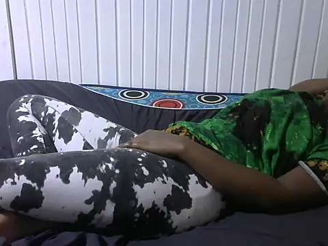 Snapshot of Sexy_baby004 chatting on 09-23-25, 04:15 Sexy baby004 online show from 09-23-25, 04:15