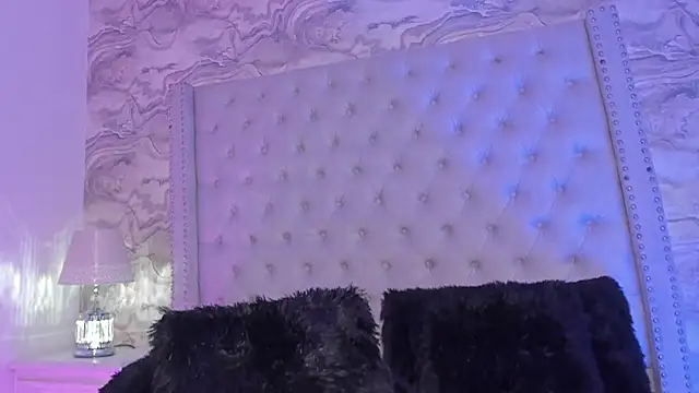 Snapshot of Kev_jenner chatting on 01-19-25, 02:04 Kev jenner online show from 01-19-25, 02:04