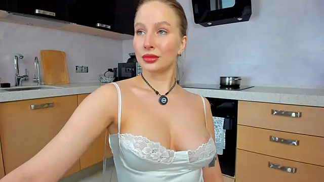 Snapshot of AnnLevine chatting on 06-27-26, 07:13 AnnLevine online show from 06-27-26, 07:13