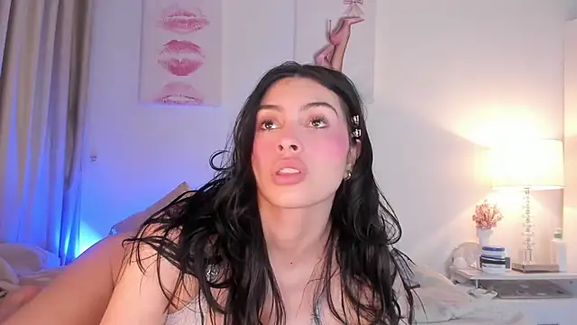 Snapshot of halseycox___ chatting on 05-14-26, 05:36 halseycox online show from 05-14-26, 05:36