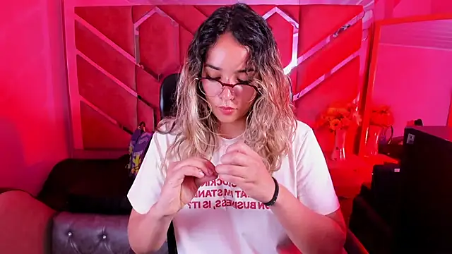 Olivia Fox69 online show from 03-05-26, 03:24