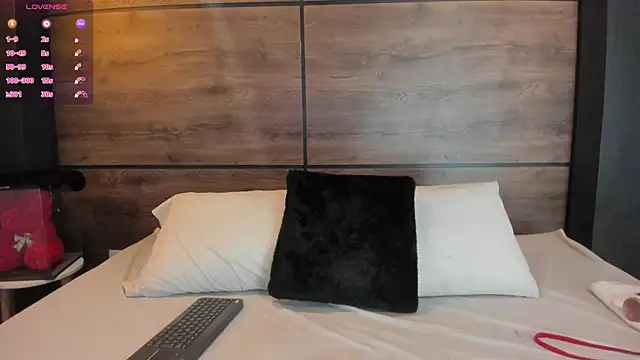 Leamonroe   online show from 01-07-25, 04:37