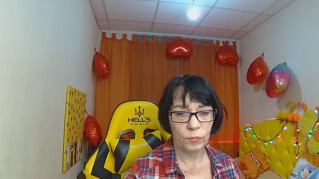 SandraHormas online show from 03-11-25, 01:56