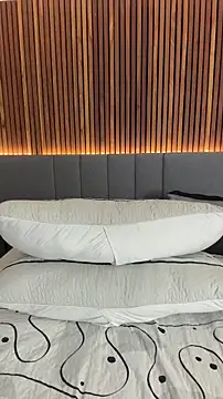 EmiilyAdams  online show from 05-13-26, 09:11