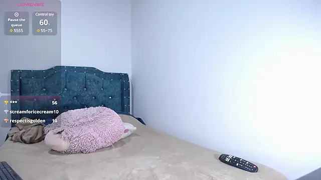 Snapshot of sofiamature01 chatting on 02-17-25, 12:43 sofiamature01 online show from 02-17-25, 12:43