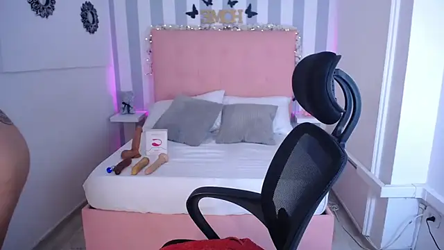 Lunna boobs online show from 09-09-25, 05:07