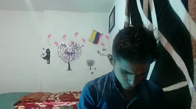 Snapshot of maria_and_angel chatting on 12-14-24, 01:17 maria and angel online show from 12-14-24, 01:17