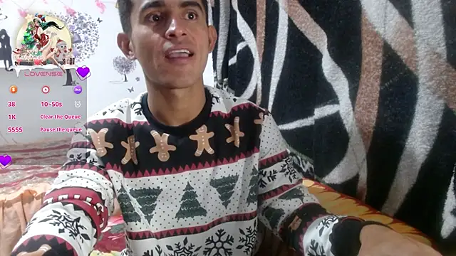 Snapshot of maria_and_angel chatting on 12-19-24, 03:51 maria and angel online show from 12-19-24, 03:51