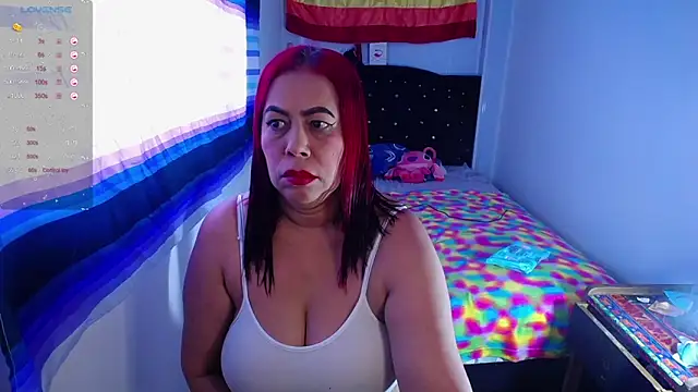 Snapshot of Hot-Rihanna chatting on 01-20-25, 10:15 Hot-Rihanna online show from 01-20-25, 10:15