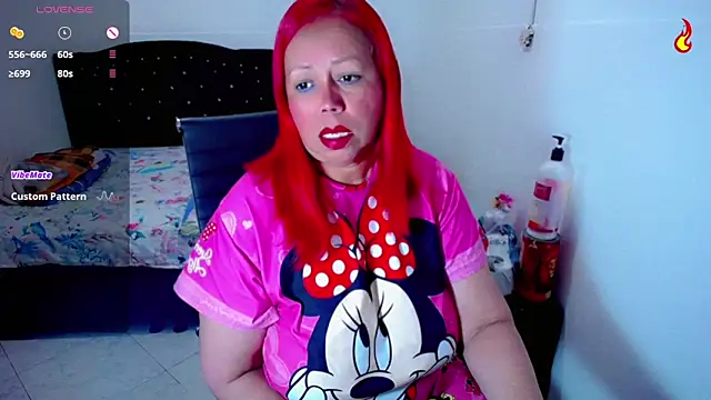 Hot-Rihanna online show from 04-08-26, 03:06