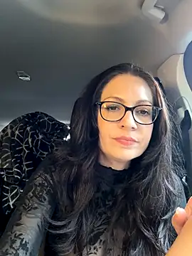 BeautifulMesss online show from 10-28-25, 04:31