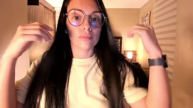 Snapshot of anabel_025 chatting on 03-05-25, 11:27 anabel 025 online show from 03-05-25, 11:27