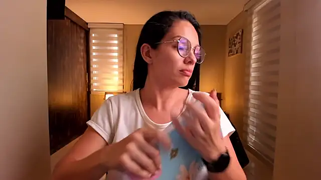 Snapshot of anabel_025 chatting on 03-18-25, 07:20 anabel 025 online show from 03-18-25, 07:20