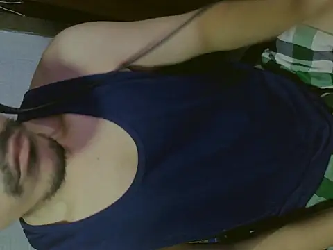 Snapshot of cloudyth1994 chatting on 09-15-25, 04:29 cloudyth1994 online show from 09-15-25, 04:29