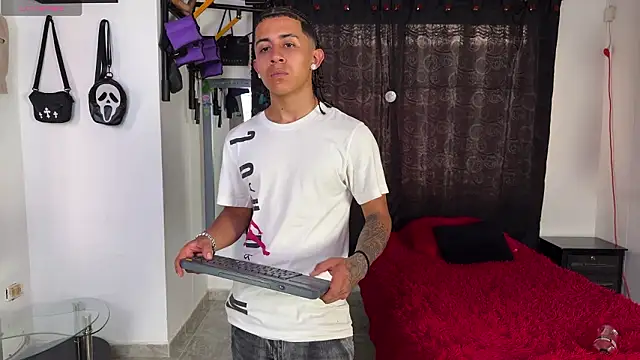 Snapshot of jokergc_2 chatting on 02-05-26, 09:19 jokergc 2 online show from 02-05-26, 09:19