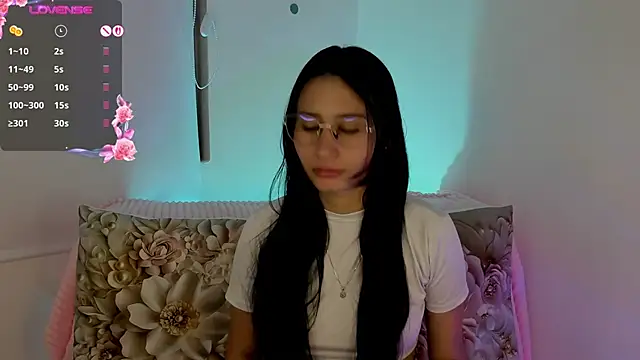 NayeCloud online show from 02-21-26, 04:02