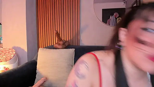 Snapshot of rose_xd chatting on 11-08-25, 04:51 rose xd online show from 11-08-25, 04:51