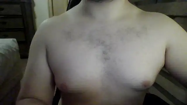 Snapshot of Himbo_fox chatting on 10-19-25, 03:18 Himbo fox online show from 10-19-25, 03:18