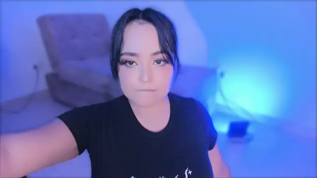 Snapshot of ValeryySoto_ chatting on 02-14-25, 12:30 ValeryySoto online show from 02-14-25, 12:30