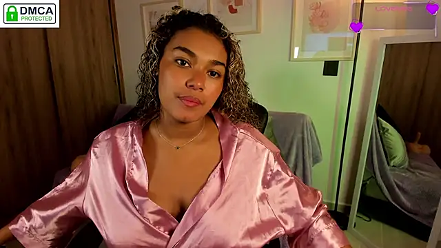 aleja montiel   online show from 11-05-25, 12:49