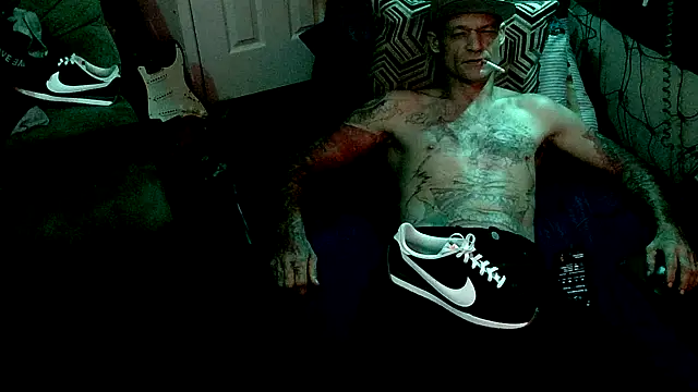 TheOneYouLove69 online show from 02-10-26, 03:49