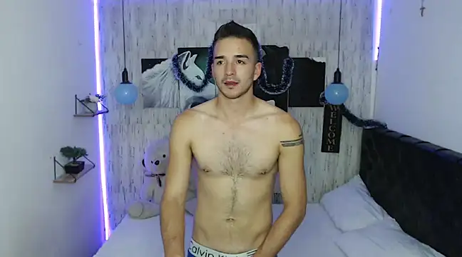 tommycash 777 online show from 12-04-24, 03:37