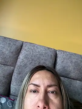 Snapshot of xLadyScarlettx chatting on 02-13-25, 08:13 xLadyScarlettx online show from 02-13-25, 08:13