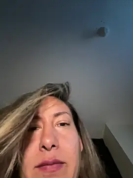 Snapshot of xLadyScarlettx chatting on 02-17-25, 05:04 xLadyScarlettx online show from 02-17-25, 05:04