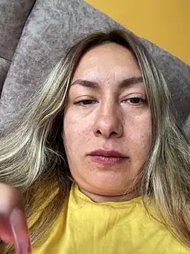 Snapshot of xLadyScarlettx chatting on 02-18-25, 09:20 xLadyScarlettx online show from 02-18-25, 09:20