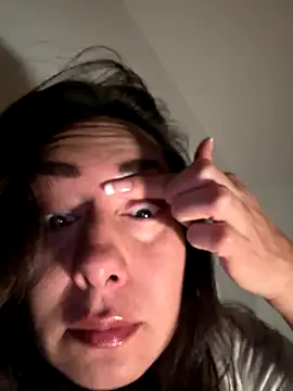 Snapshot of xLadyScarlettx chatting on 09-12-25, 02:33 xLadyScarlettx online show from 09-12-25, 02:33