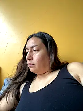 Snapshot of xLadyScarlettx chatting on 10-20-25, 02:39 xLadyScarlettx online show from 10-20-25, 02:39