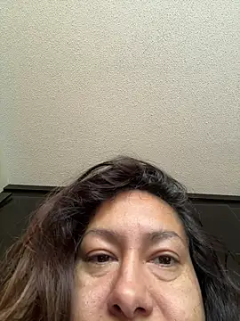 Snapshot of xLadyScarlettx chatting on 10-28-25, 01:36 xLadyScarlettx online show from 10-28-25, 01:36